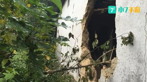 巨石横飞